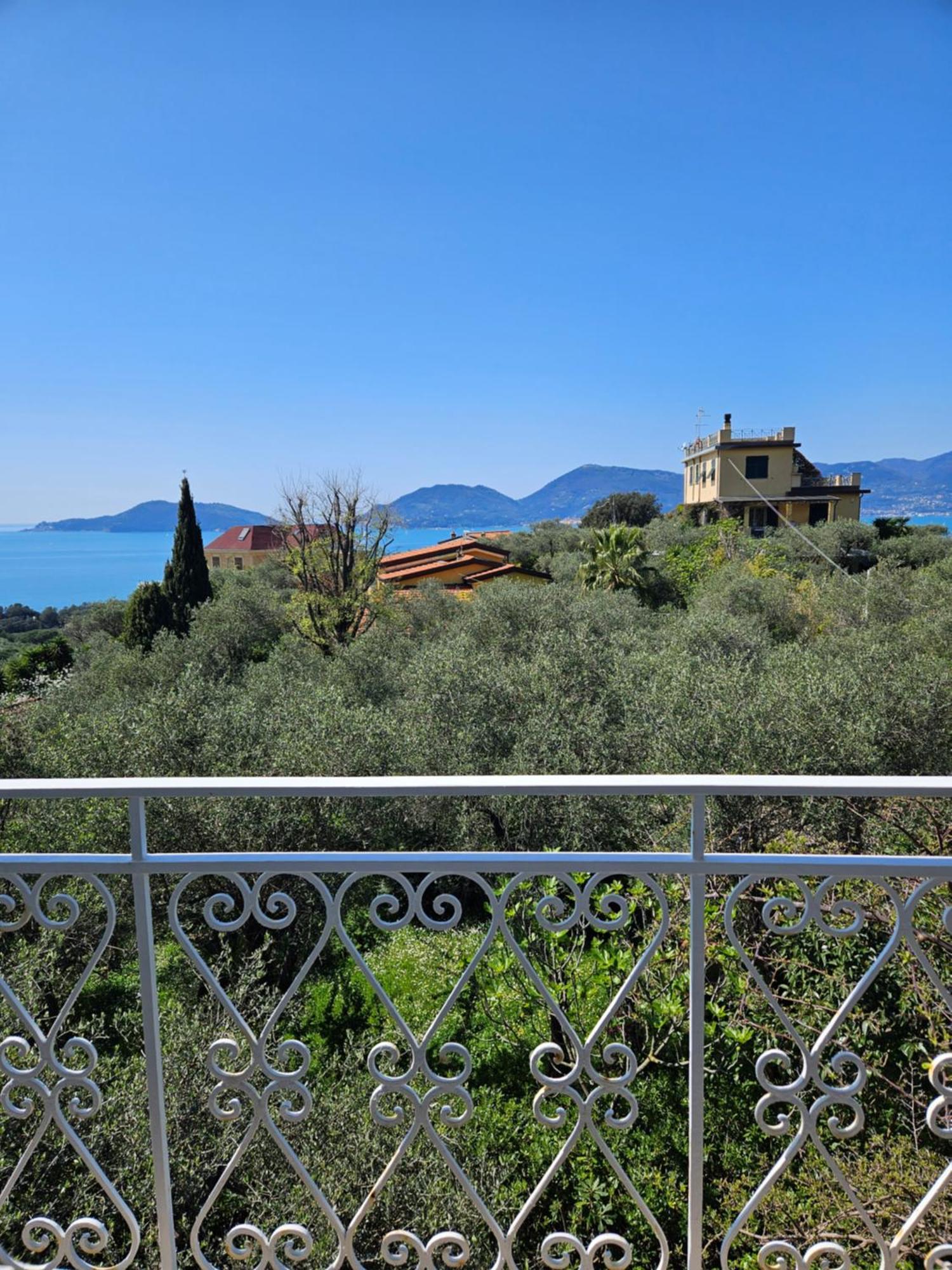 Villa Degli Ulivi - Free Parking Lerici Bagian luar foto